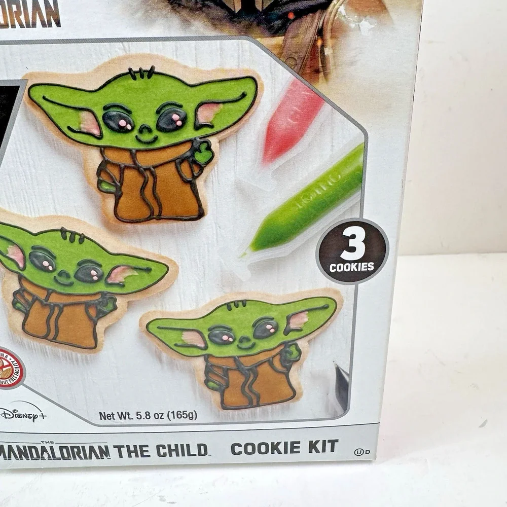 Star Wars The Mandalorian Kid. Cookie Kit. Disney. 5.8oz. 3 Expired, Sealed Box